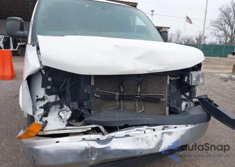 2015 GMC Savana 2500 Work Van z USA, uszkodzony, nr VIN 1GTW7FCF3F1903299